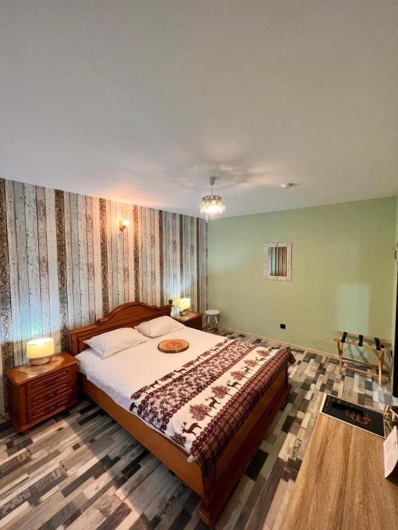 Vila Alsace Podu' Cu Lanturi Bacau Ngoại thất bức ảnh